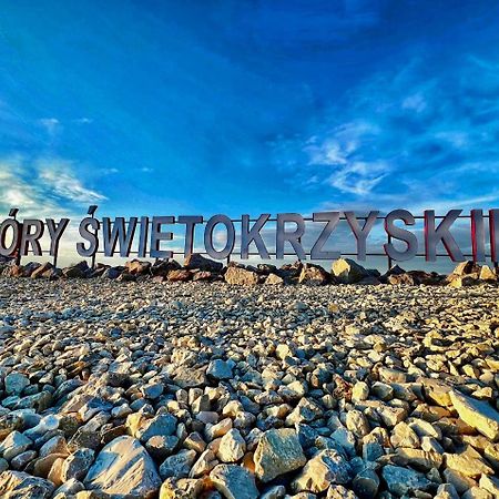 Hotelowe Pokoje Paris -Rynek Centrum- City One Kielce Exterior photo
