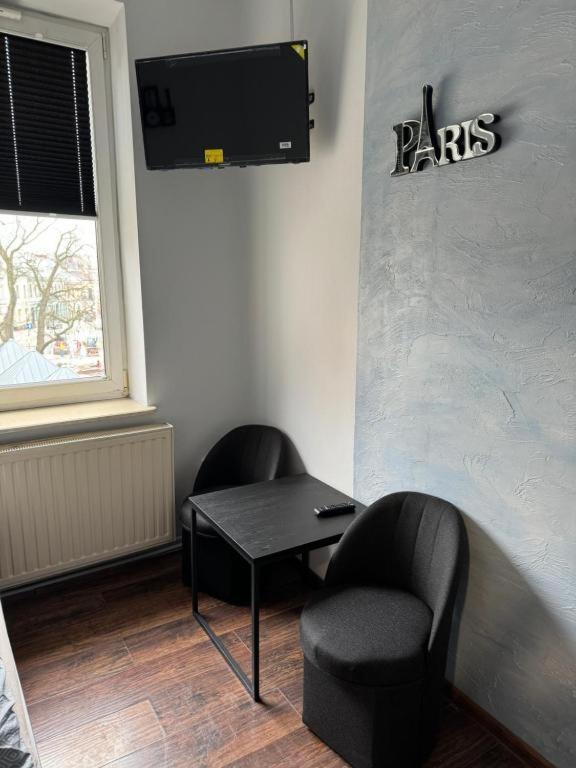 Hotelowe Pokoje Paris -Rynek Centrum- City One Kielce Exterior photo